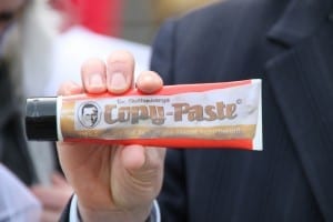 “Ni ska jöra som han jort!” – Försäljning